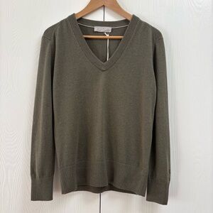 NWT Everlane Olive Cashmere V-Neck Pullover